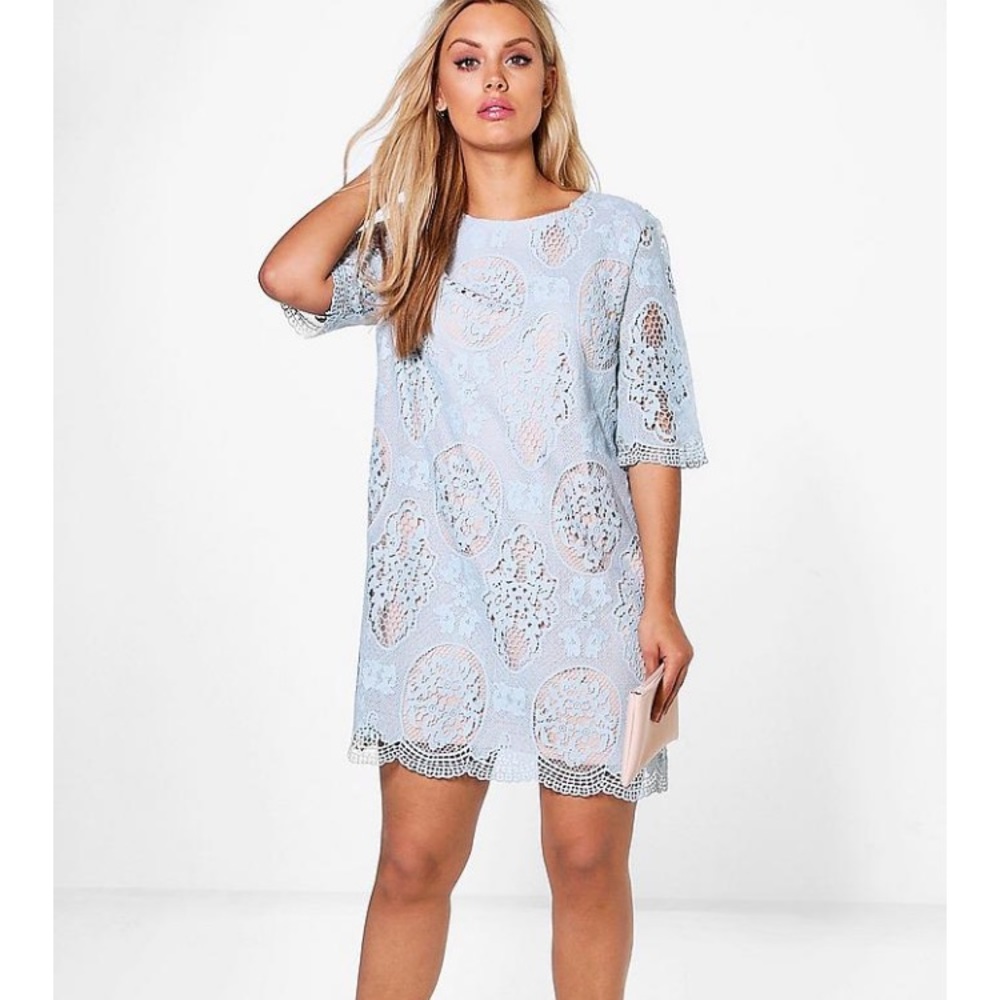 NWT boohoo lace shift dress